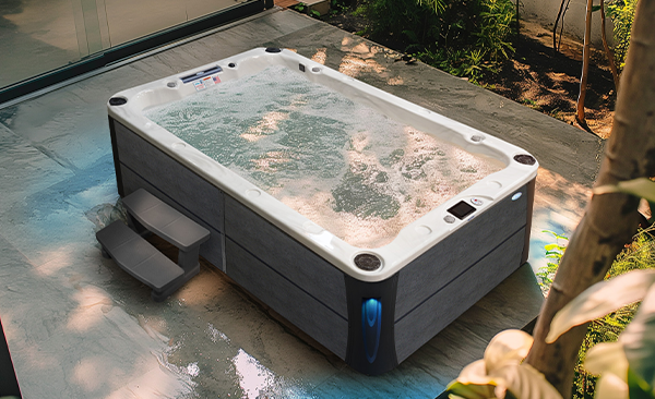 Deck Series Stamford hot tubs for sale